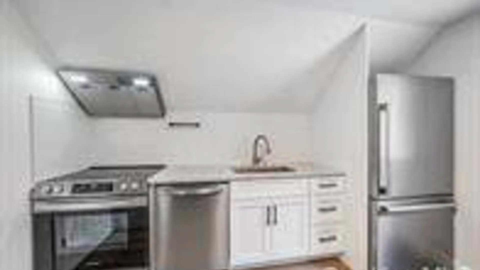 Property at 5 Horseshoe Drive, Holbrook, NY 11741 41