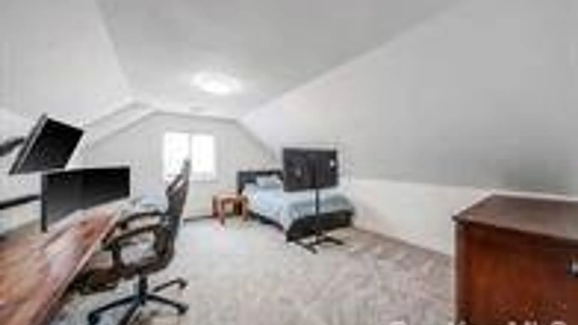 Property at 5 Horseshoe Drive, Holbrook, NY 11741 46