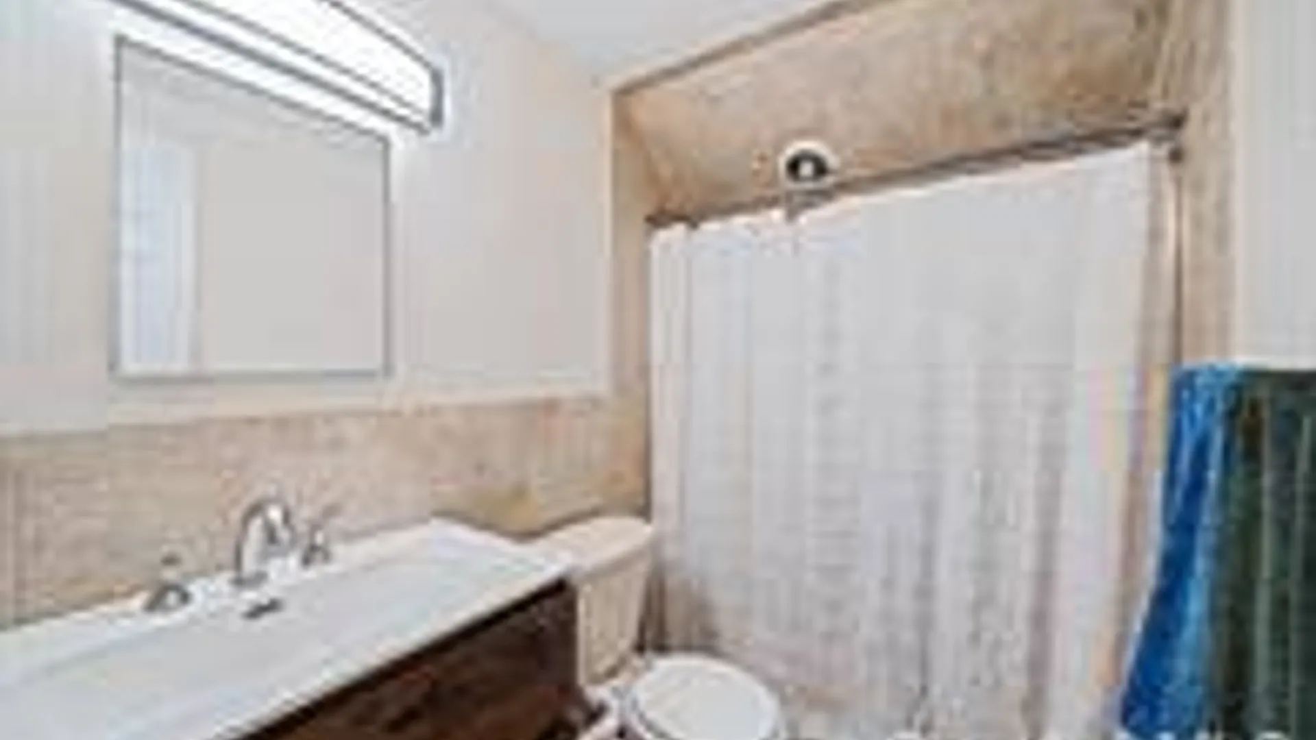Property at 5 Horseshoe Drive, Holbrook, NY 11741 48