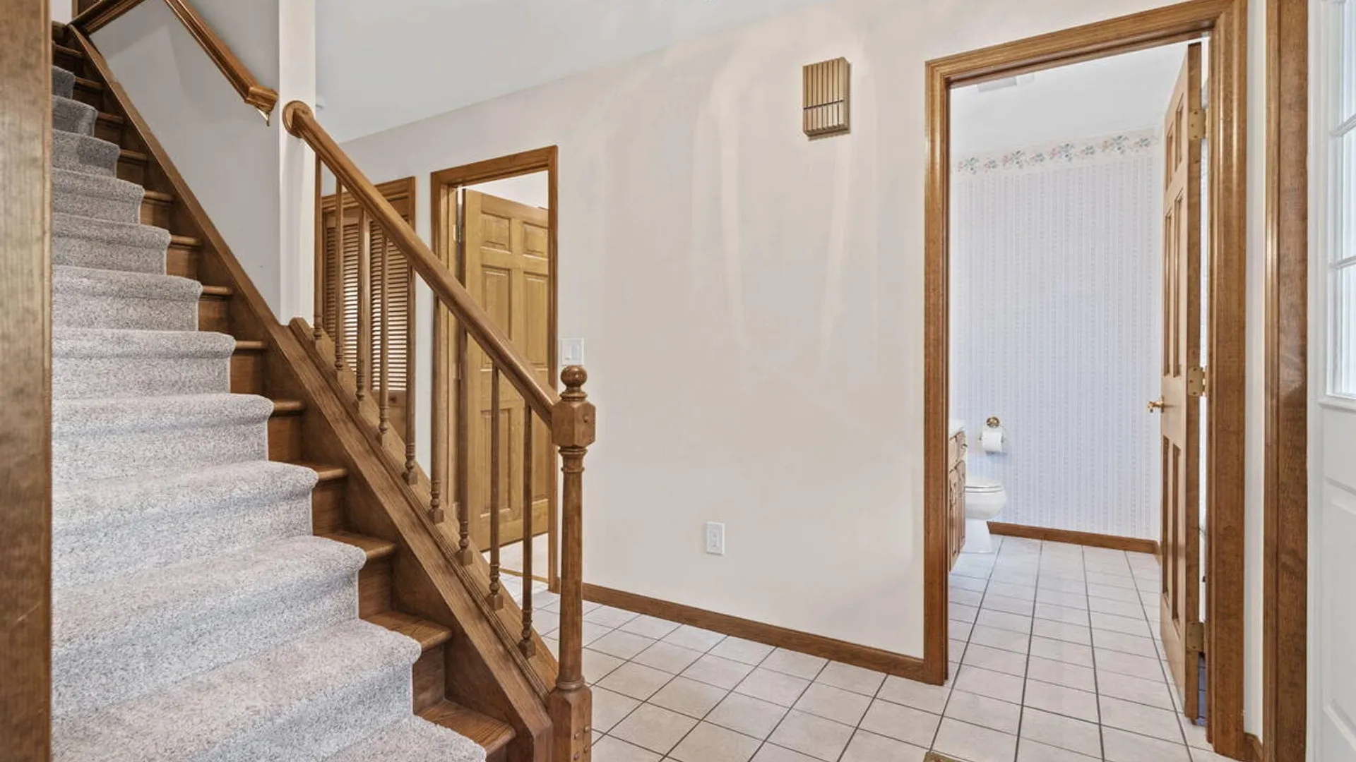 Property at 9 Newport Drive, Clifton Park, NY 12065 6