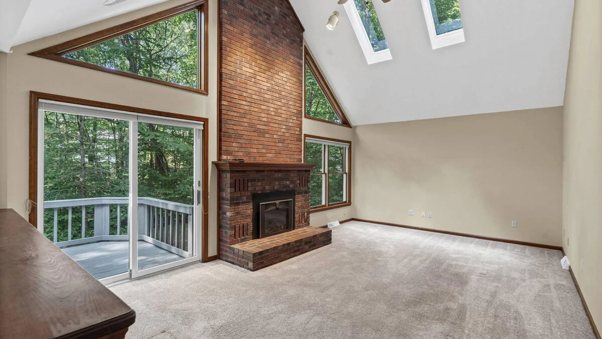 Property at 9 Newport Drive, Clifton Park, NY 12065 20