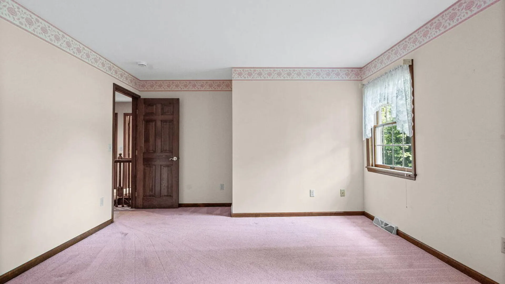 Property at 9 Newport Drive, Clifton Park, NY 12065 29