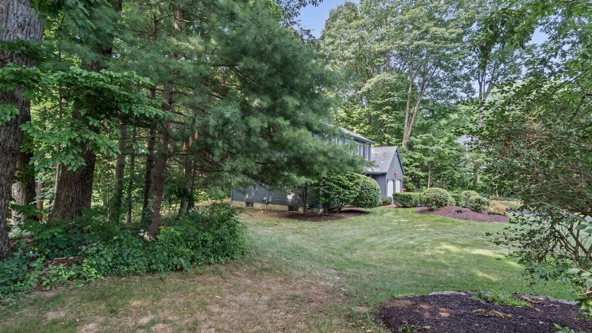 Property at 9 Newport Drive, Clifton Park, NY 12065 38