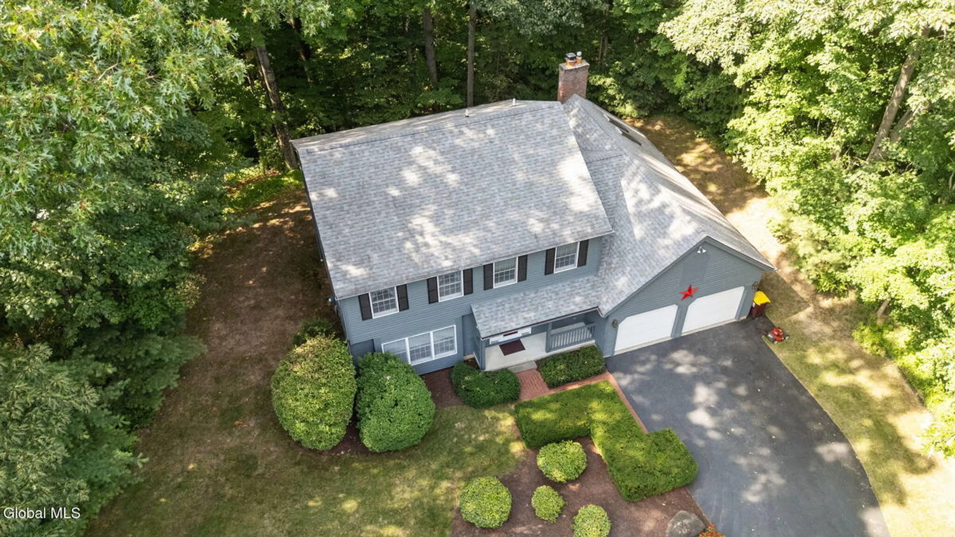 Property at 9 Newport Drive, Clifton Park, NY 12065 43