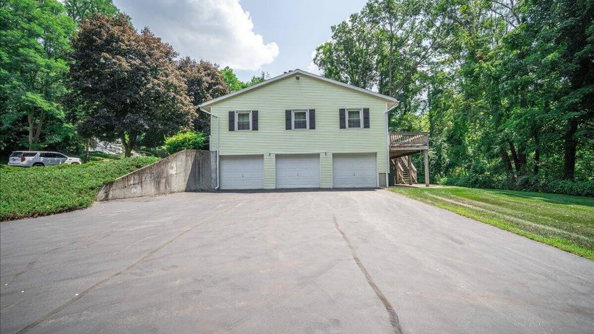 Property at 47 Rolling Brook Drive, Clifton Park, NY 12065 3