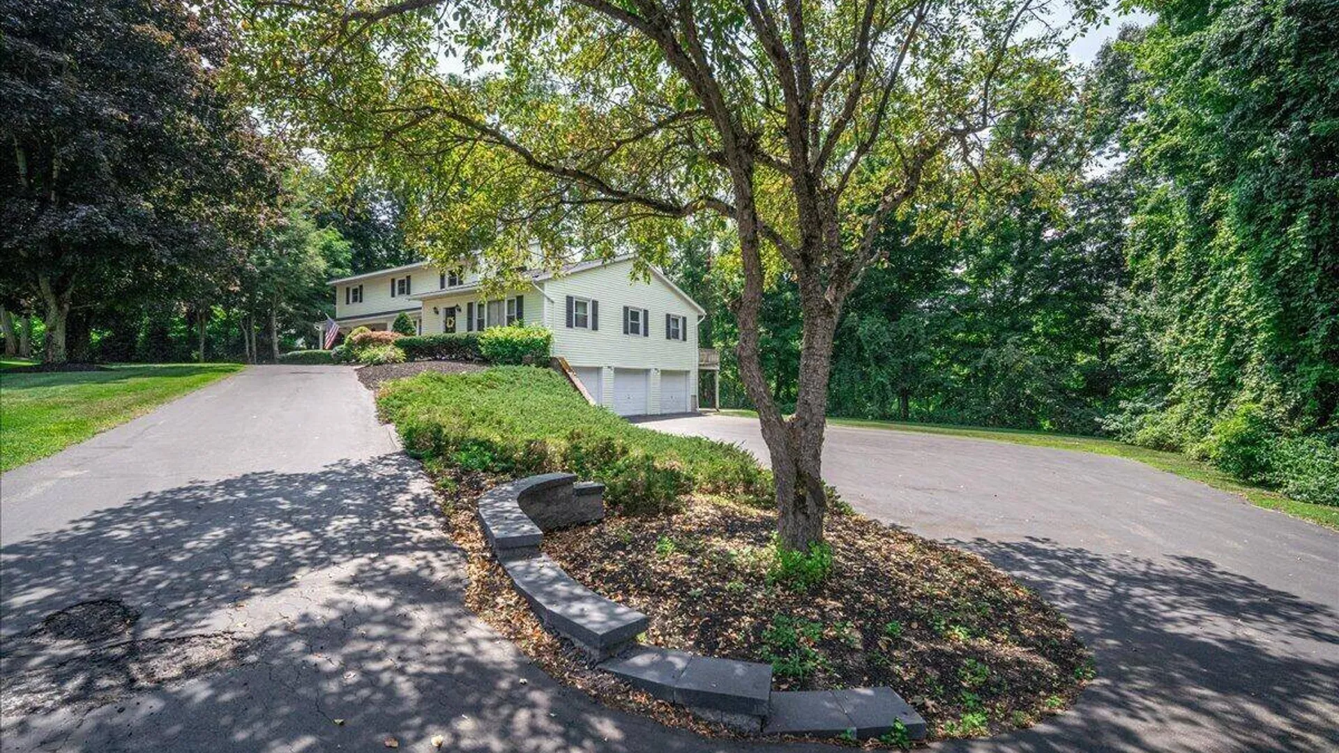 Property at 47 Rolling Brook Drive, Clifton Park, NY 12065 4