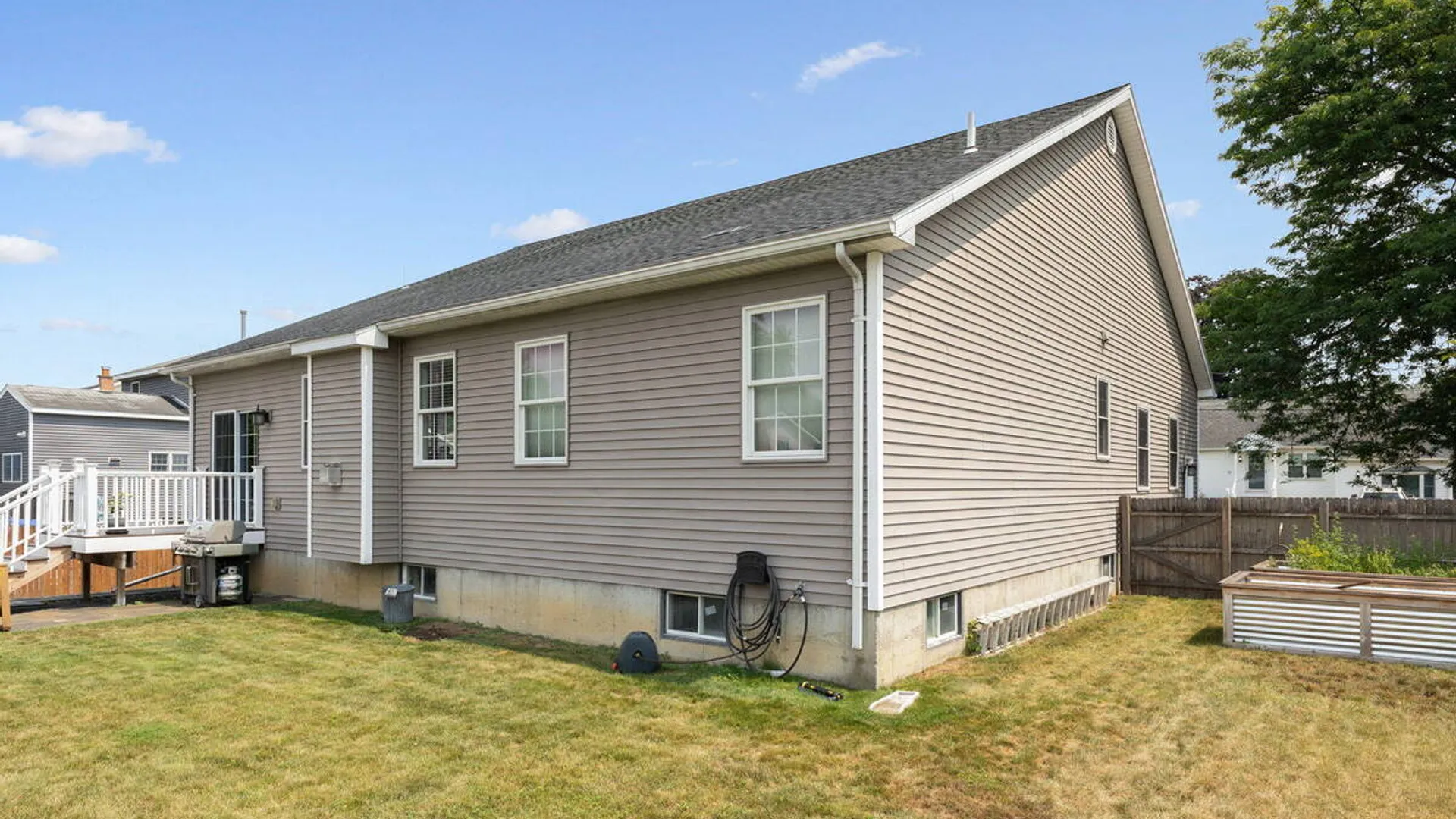 Property at 1871 Elizabeth Street, Rotterdam, NY 12303 40