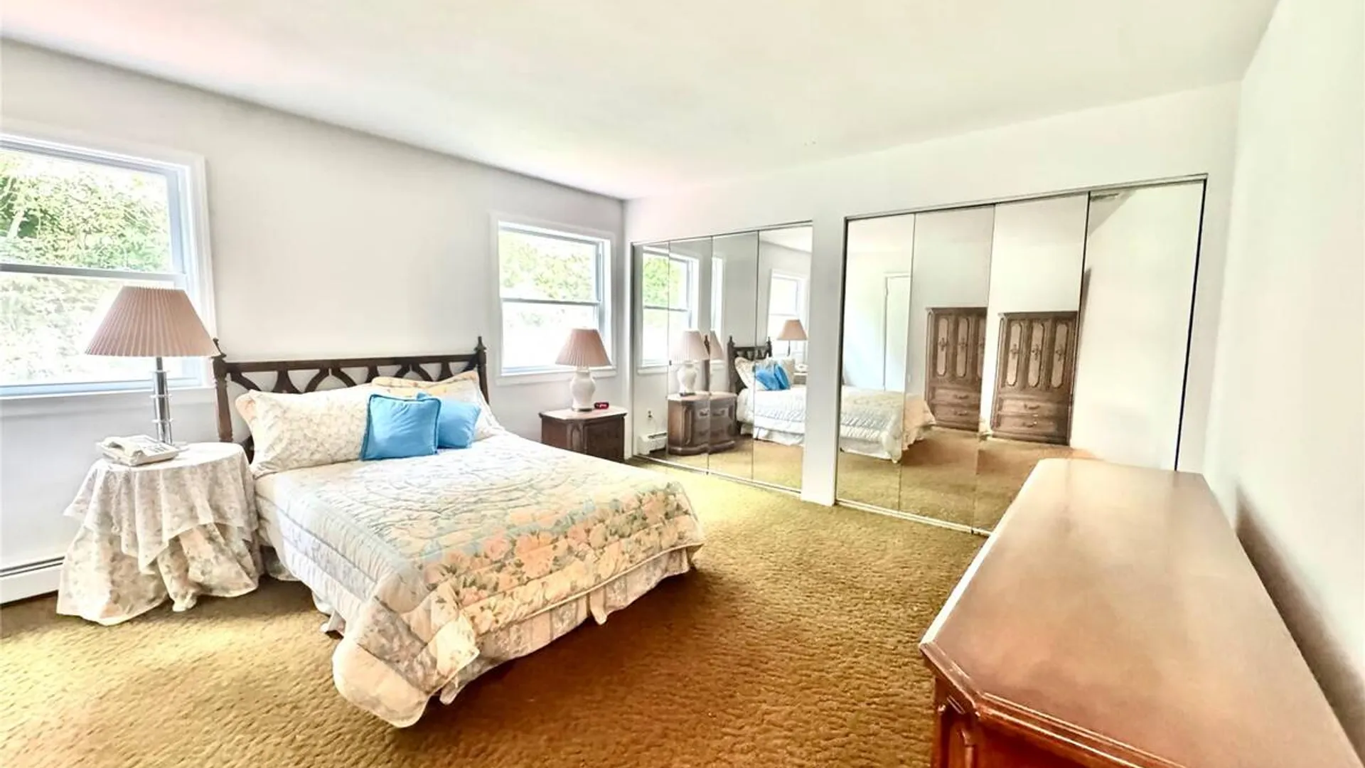 Property at 15 Stonehurst Lane, Dix Hills, NY 11746 18