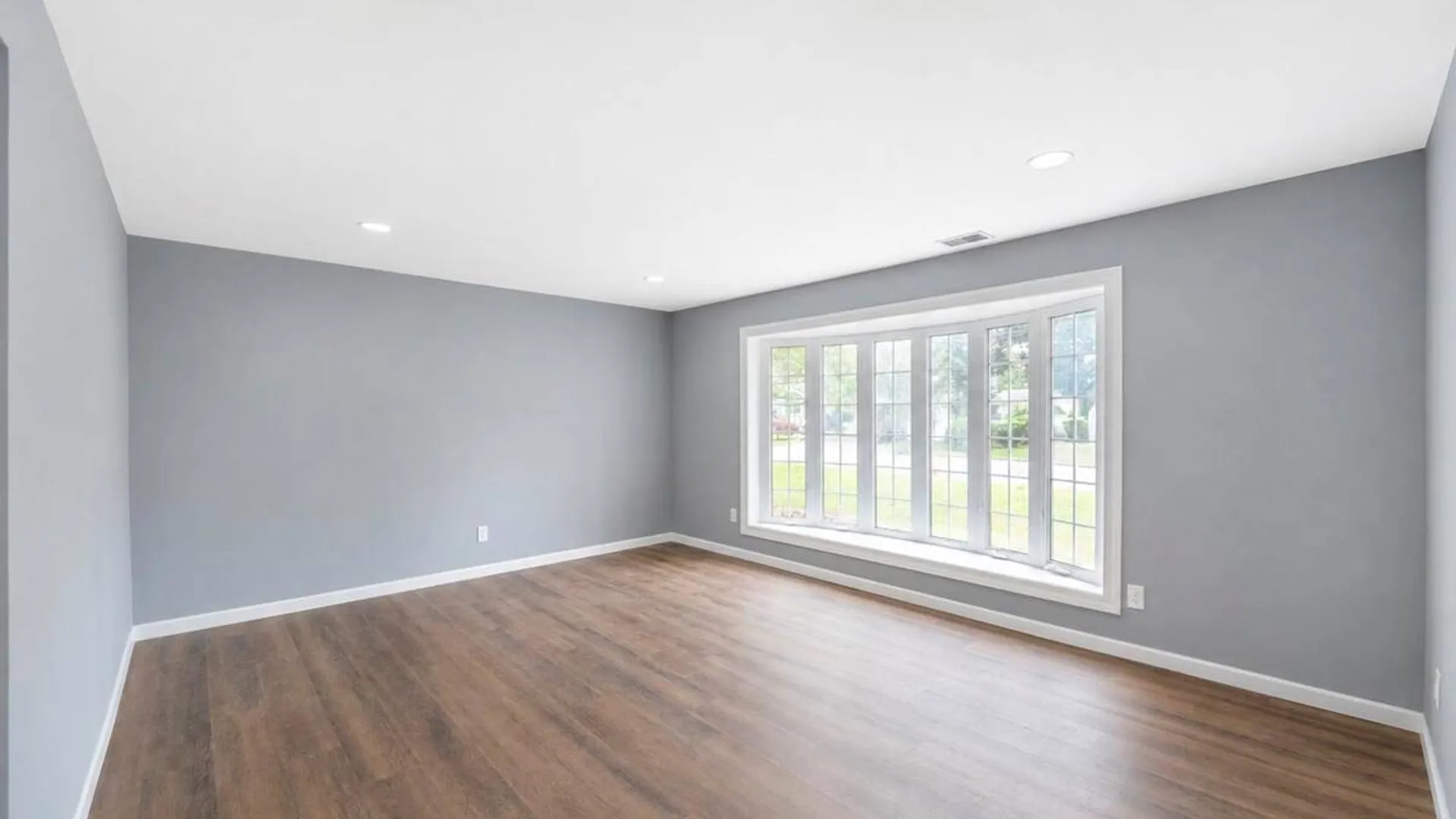 Property at 779 Peconic Avenue, West Babylon, NY 11704 12