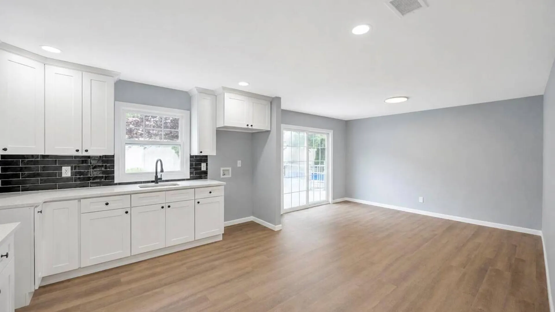 Property at 779 Peconic Avenue, West Babylon, NY 11704 21