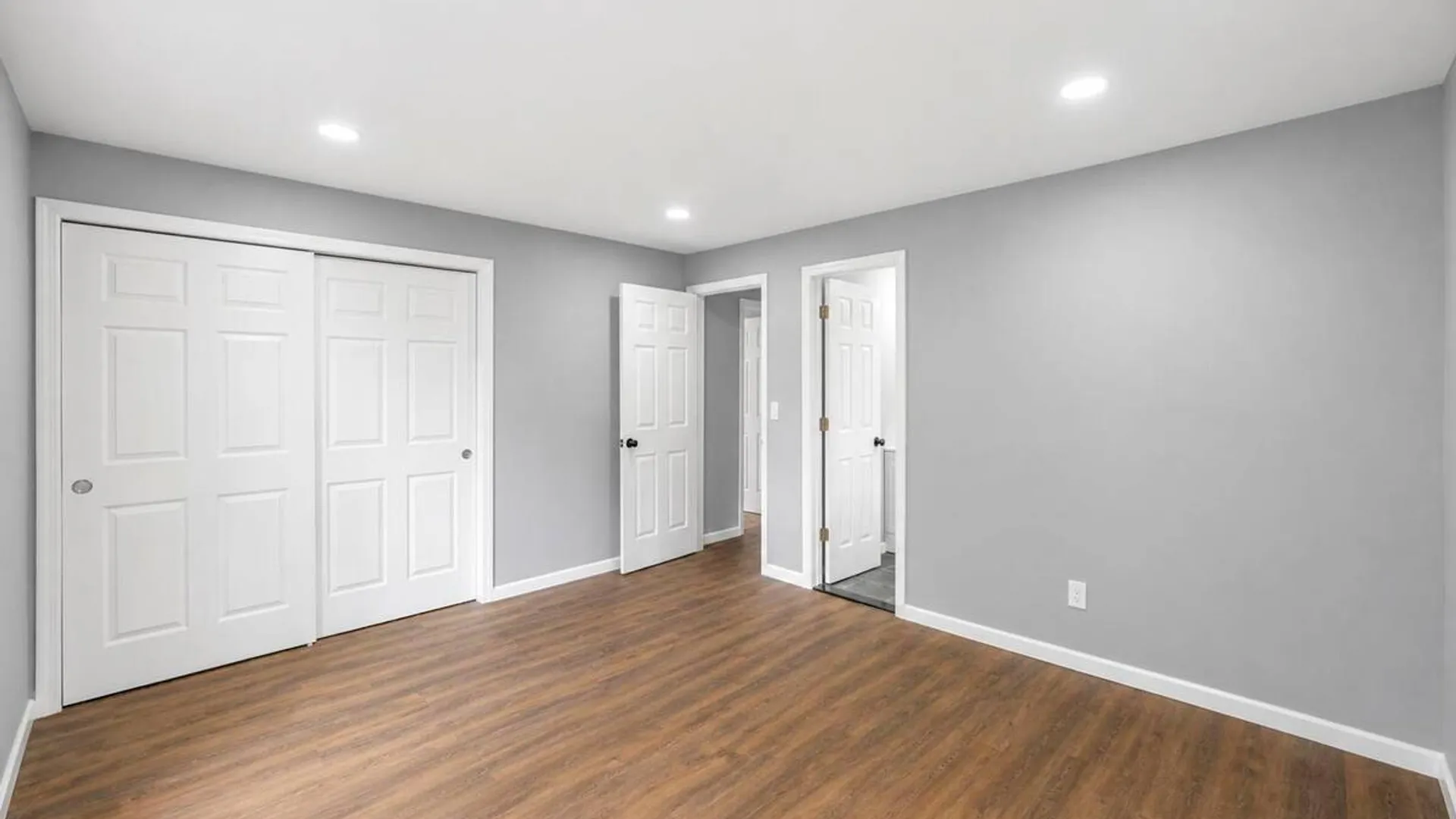 Property at 779 Peconic Avenue, West Babylon, NY 11704 26