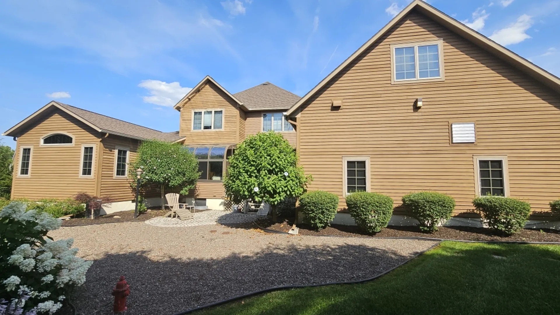 Property at 7705 Foxtail Pnes, Liverpool, NY 13090 5