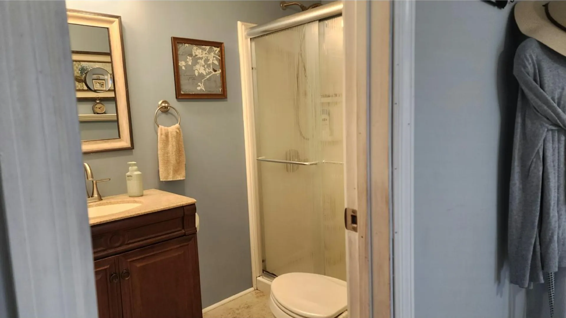 Property at 703 Fresh Pond Ave, Calverton, NY 11933 18