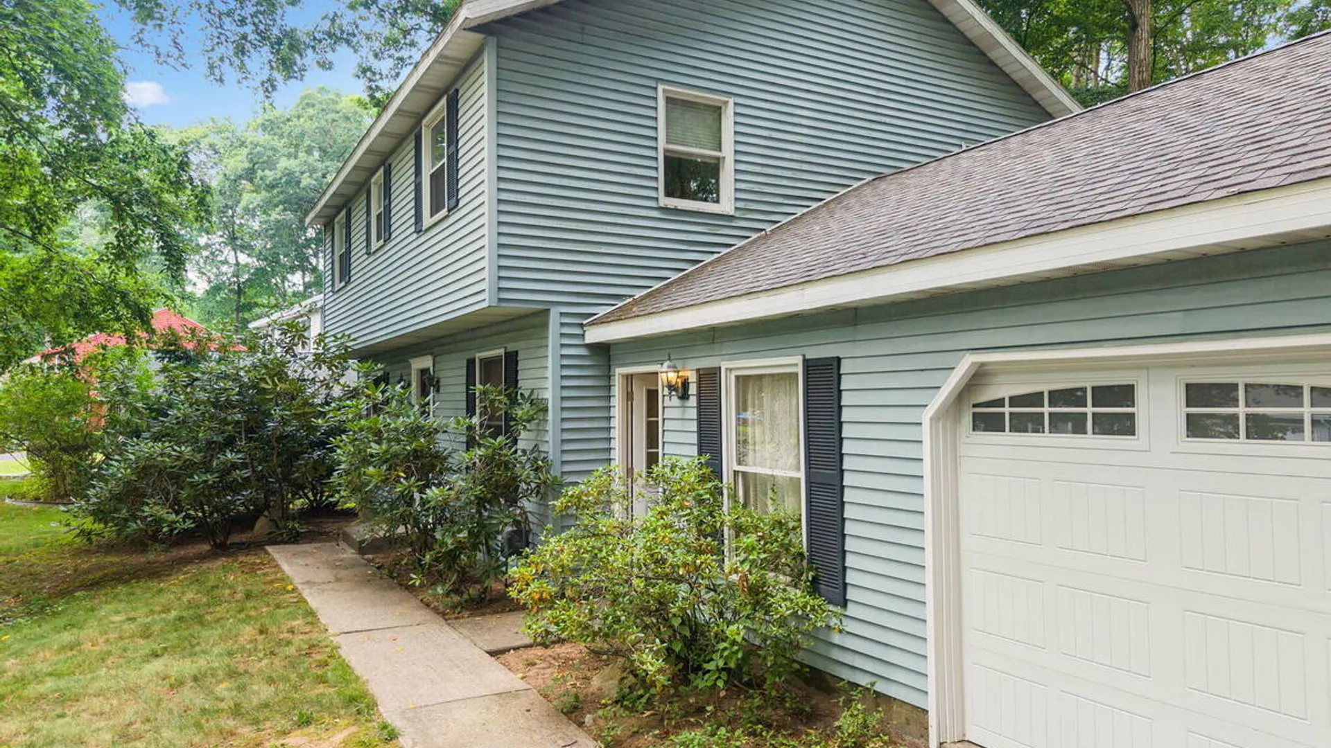 Property at 20 Longwood Drive, Clifton Park, NY 12065 5
