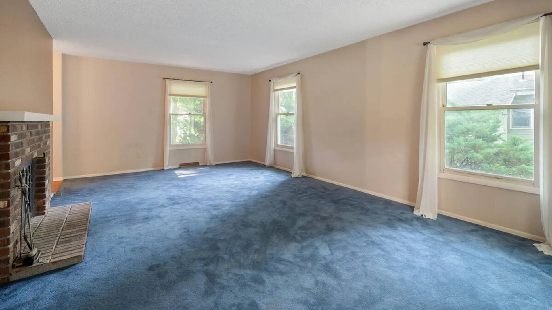 Property at 20 Longwood Drive, Clifton Park, NY 12065 12
