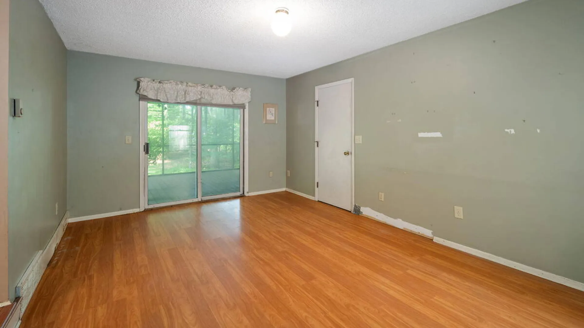 Property at 20 Longwood Drive, Clifton Park, NY 12065 20