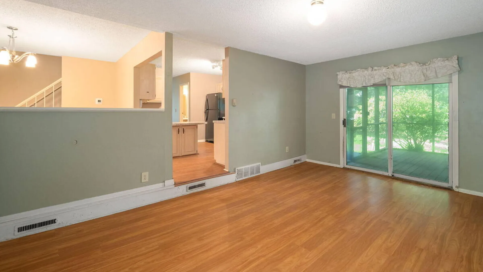 Property at 20 Longwood Drive, Clifton Park, NY 12065 21