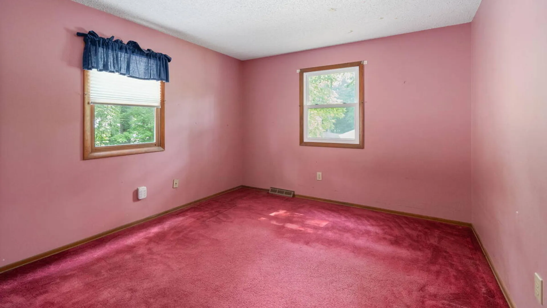 Property at 20 Longwood Drive, Clifton Park, NY 12065 35