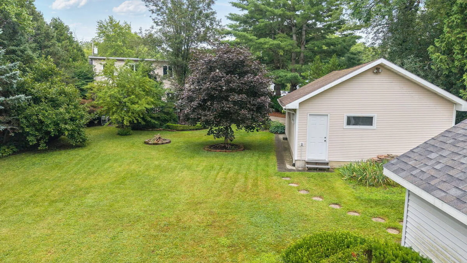 Property at 6 Quaker Drive, Colonie, NY 12309 60