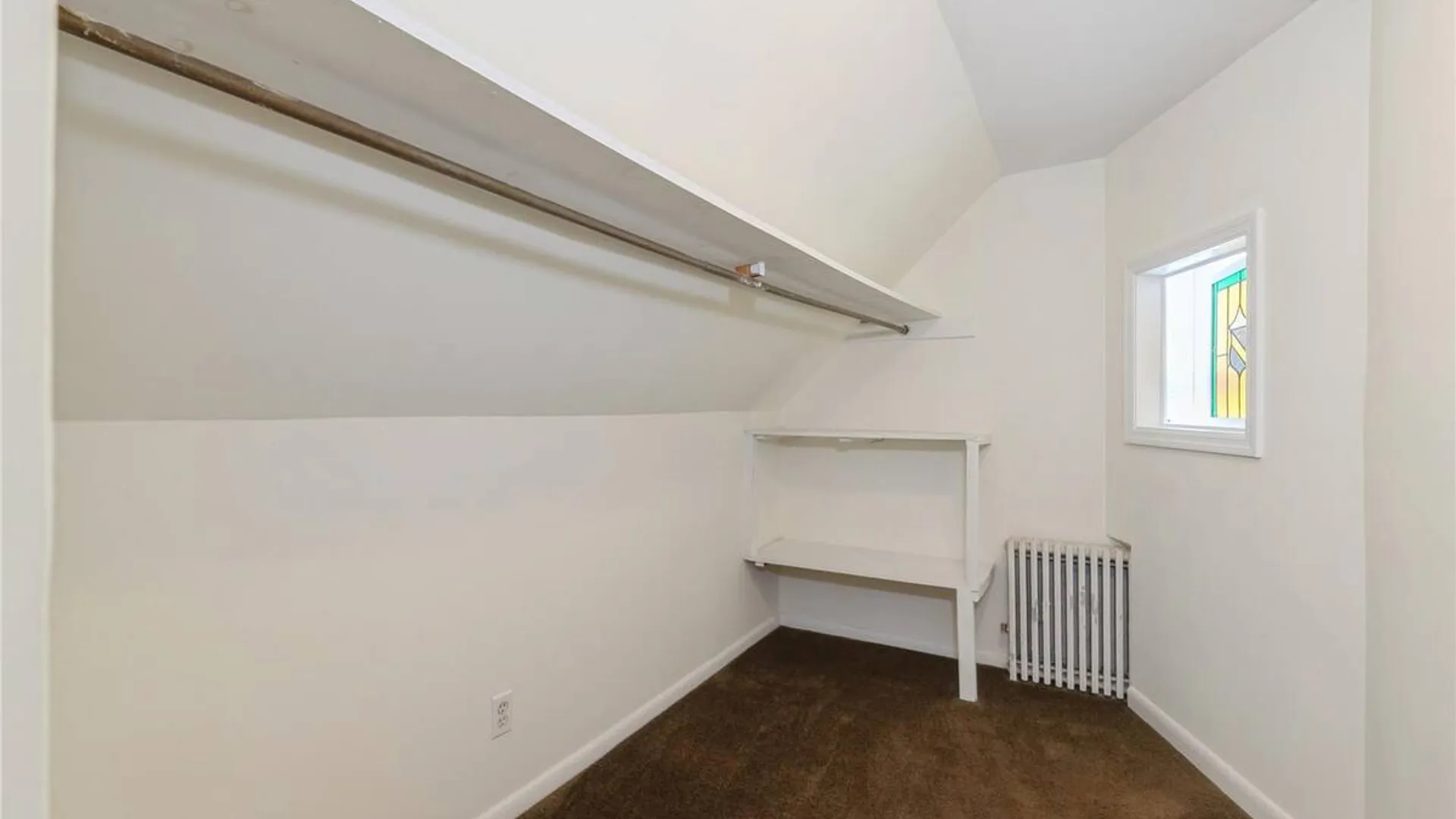 Property at 11 Deauville Parkway, Lindenhurst, NY 11757 29