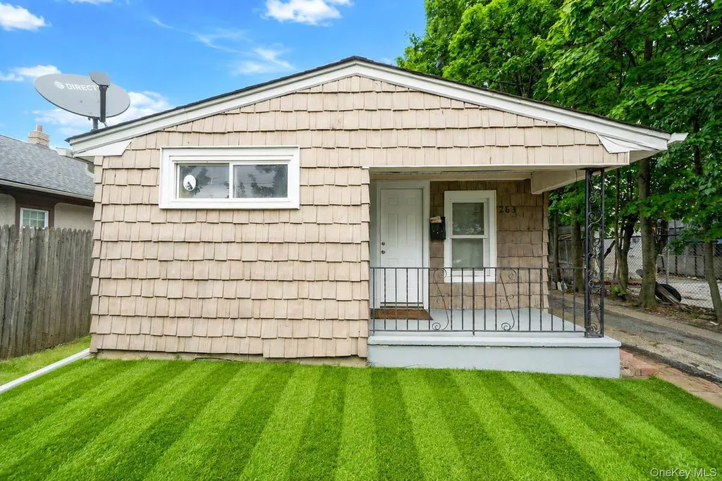 Property at 263 Valcour Avenue, Uniondale, NY 11553