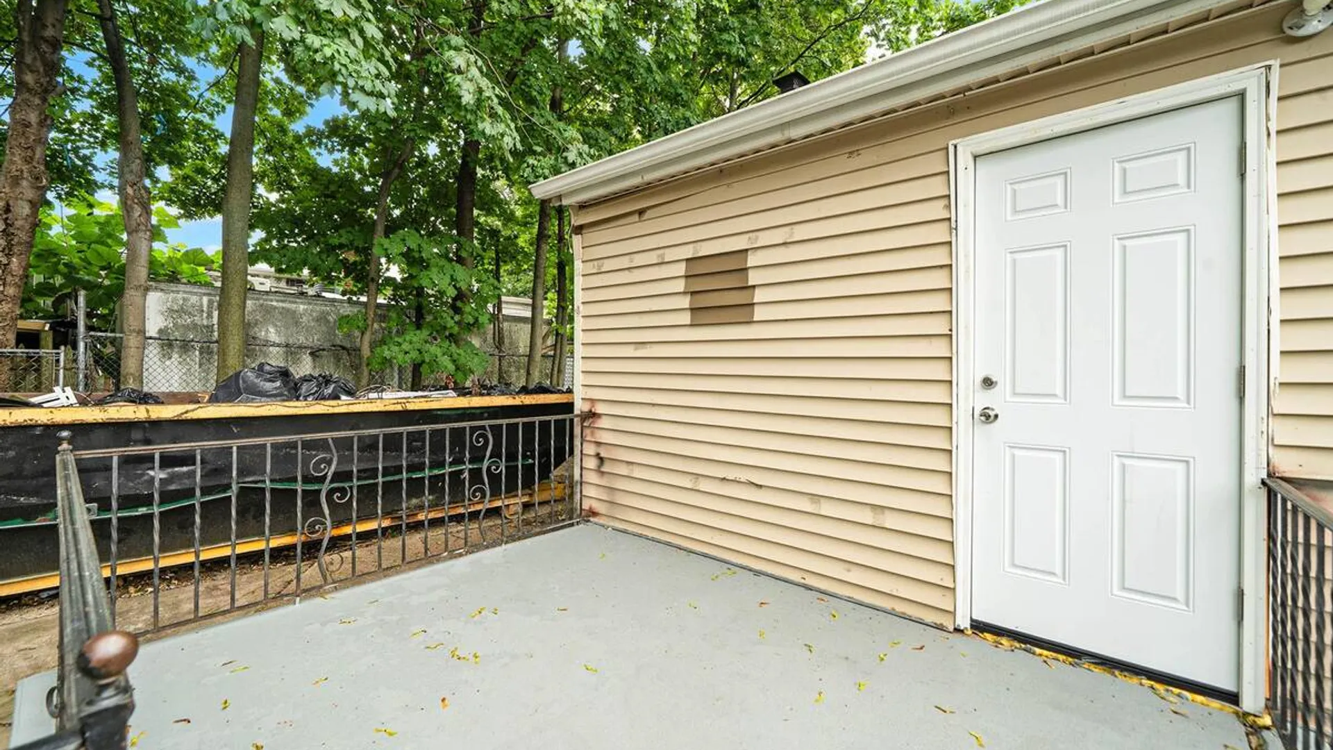 Property at 263 Valcour Avenue, Uniondale, NY 11553 17
