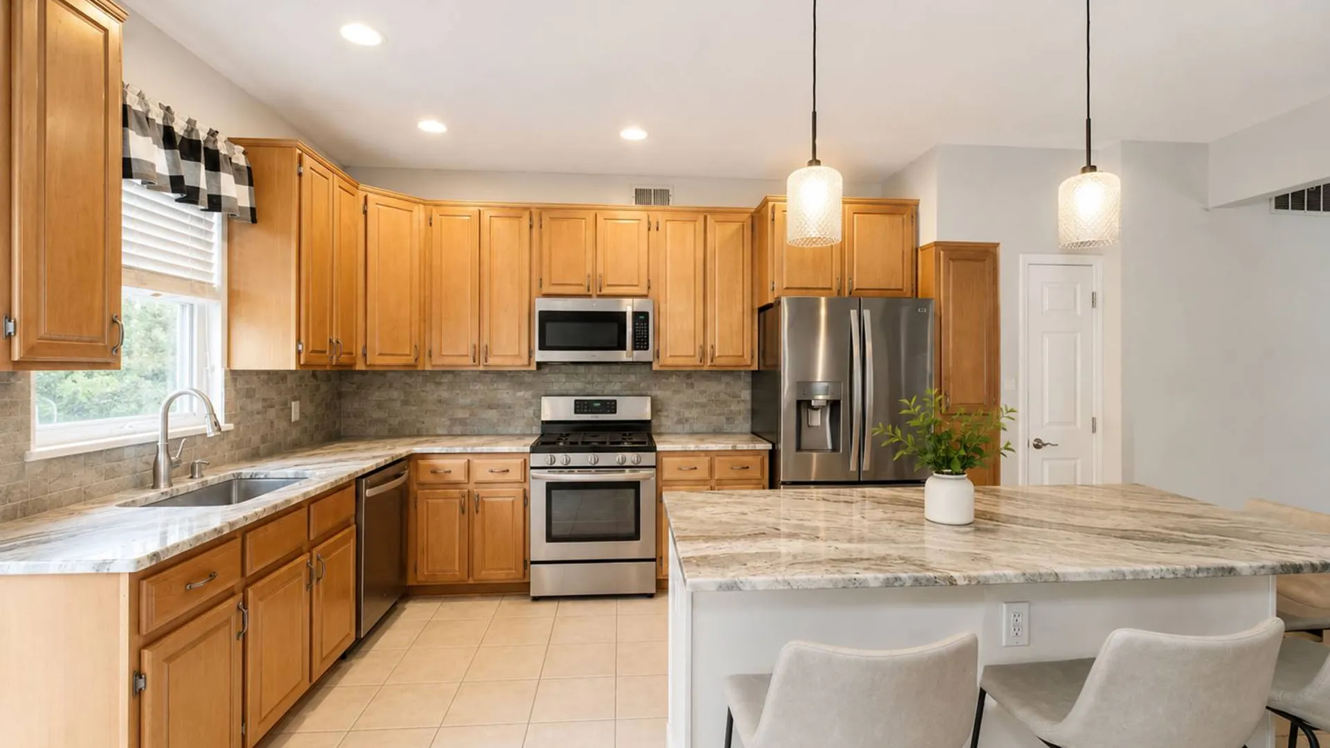 Property at 65 Pond Street, Staten Island, NY 10309 9