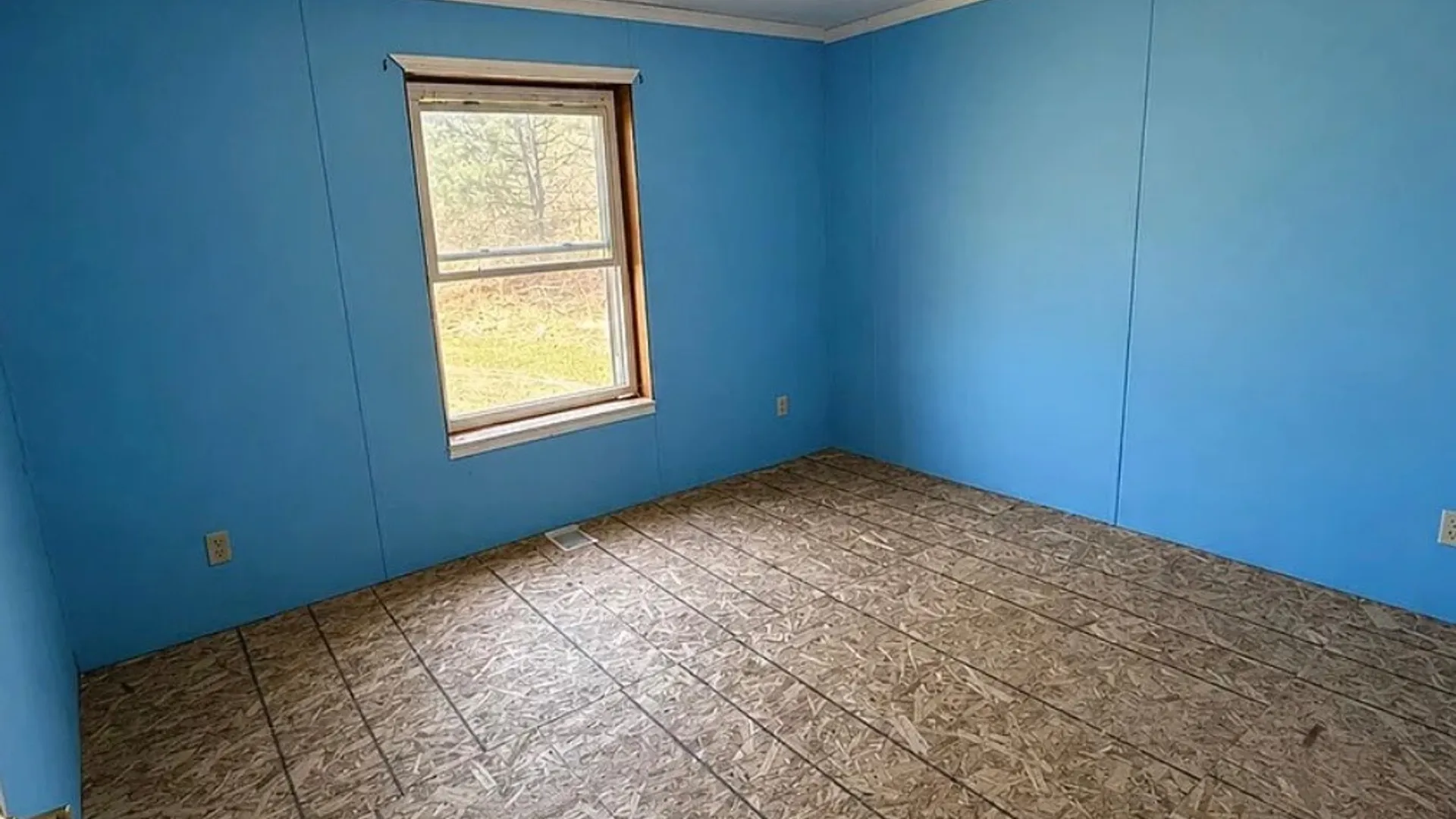 Property at 7 Covered Bridge Ln, Jay, NY 12941 14