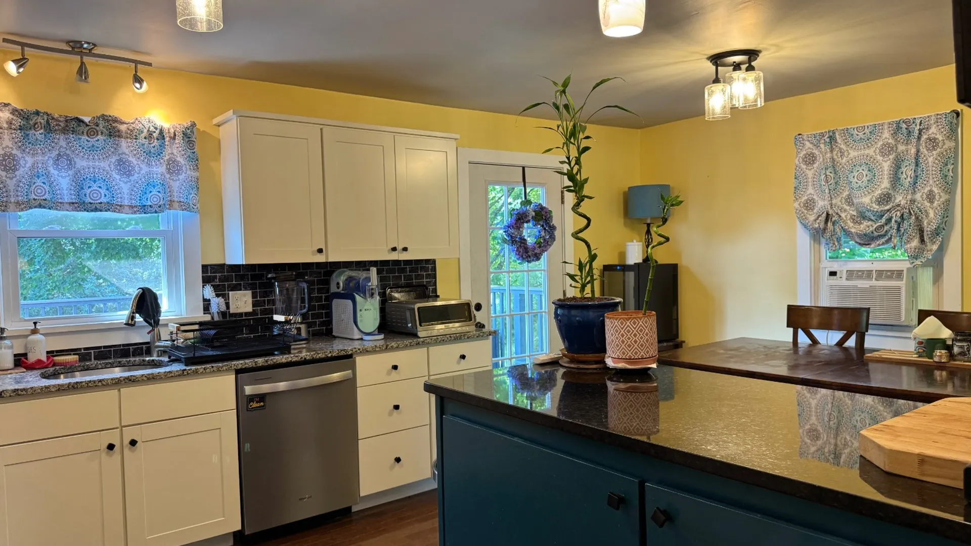 Property at 15 Oak Leaf Dr, Stuyvesant, NY 12173 4