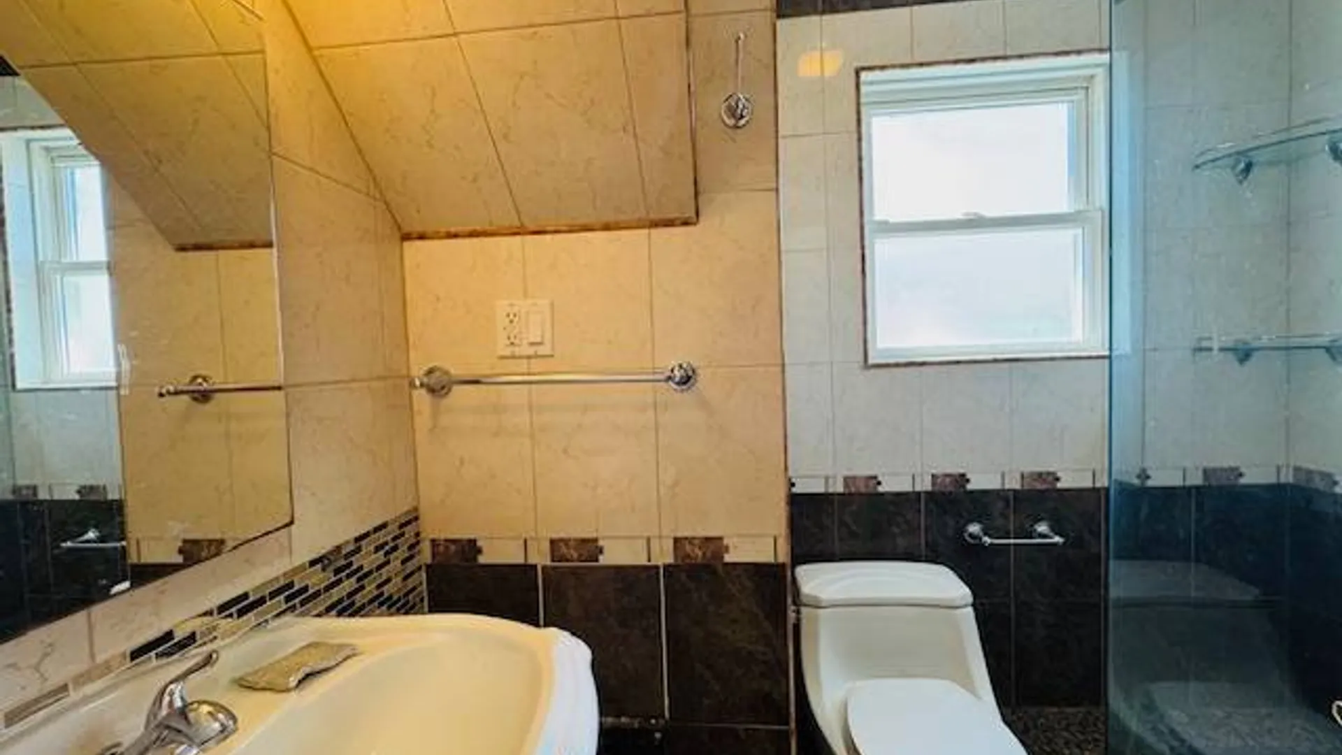 Property at 80-42 168th Street, JAMAICA ESTATES, NY 11432 29