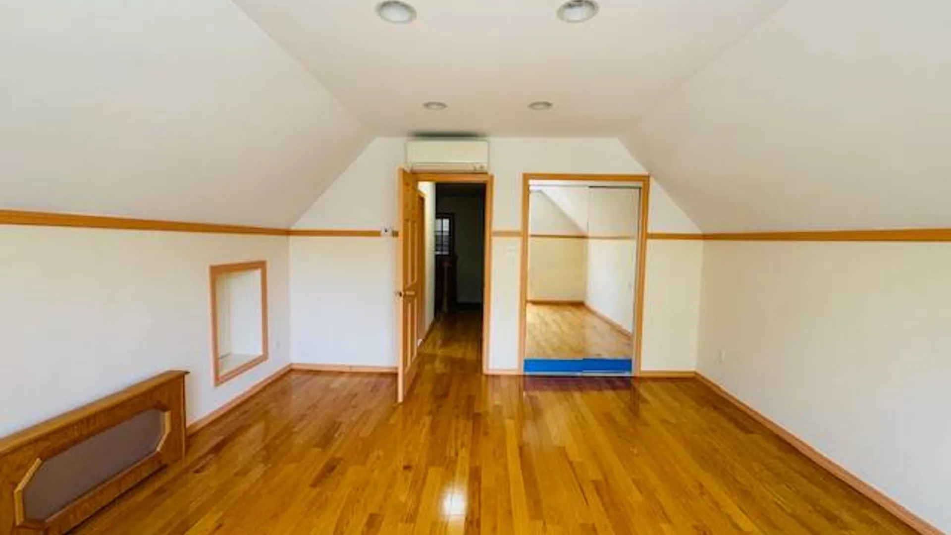 Property at 80-42 168th Street, JAMAICA ESTATES, NY 11432 32