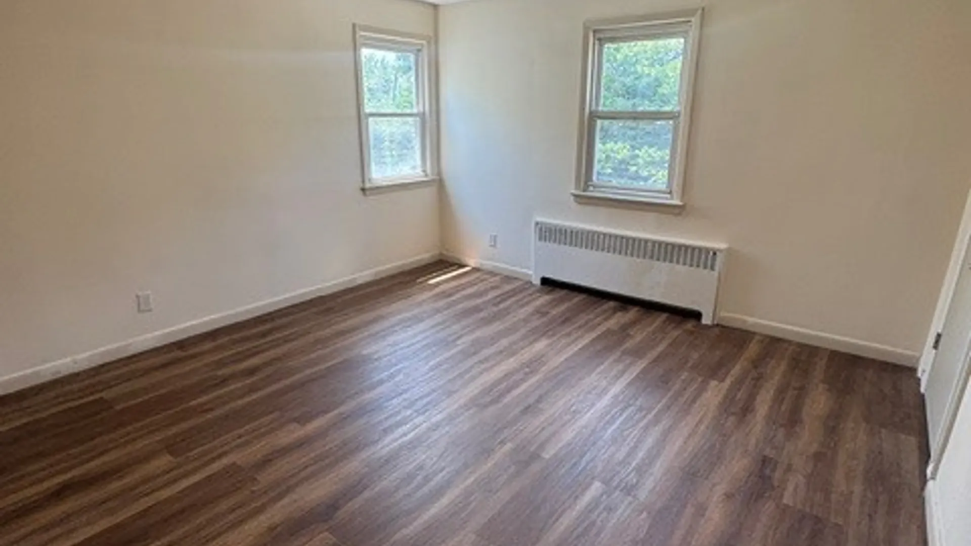 Property at 18 Tunis Ave, Yonkers, NY 10708 7