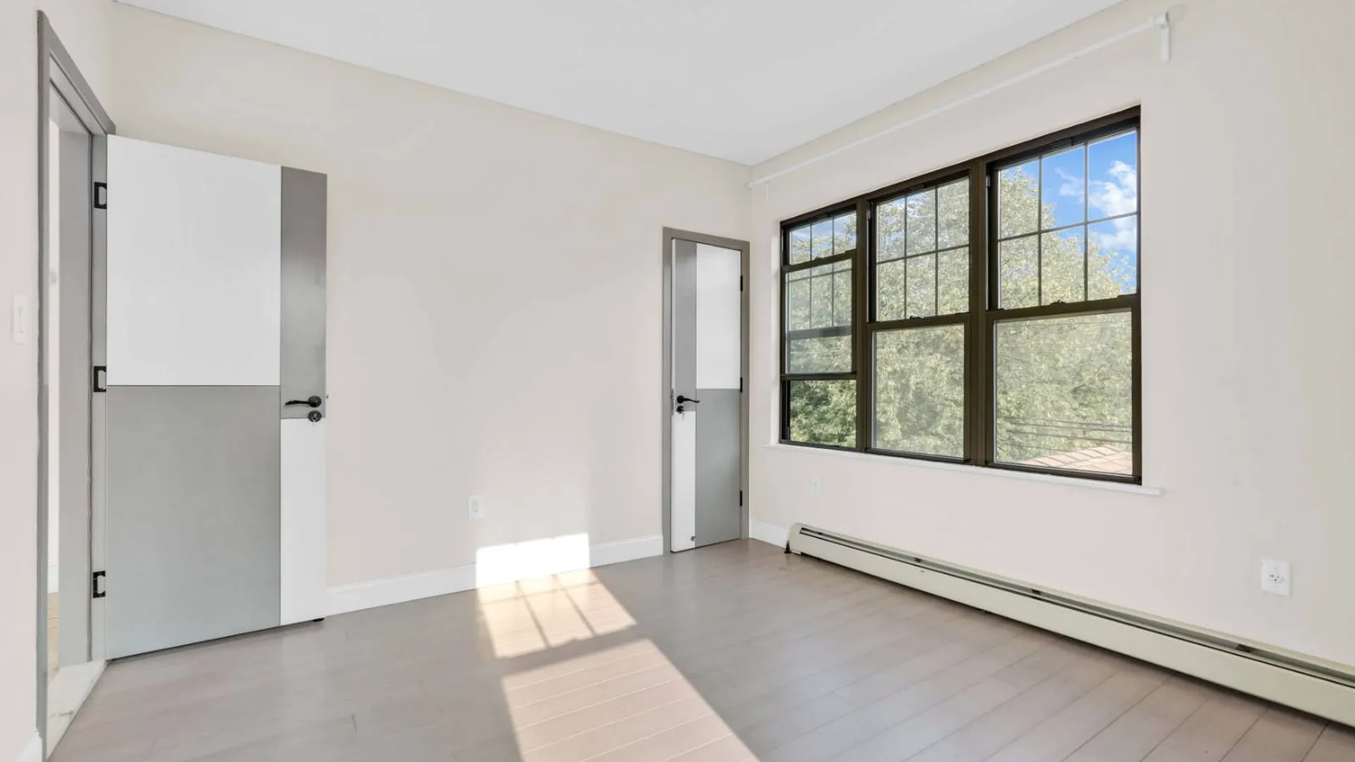 Property at 160-15 79th ave, Fresh Meadows, NY 11366 5