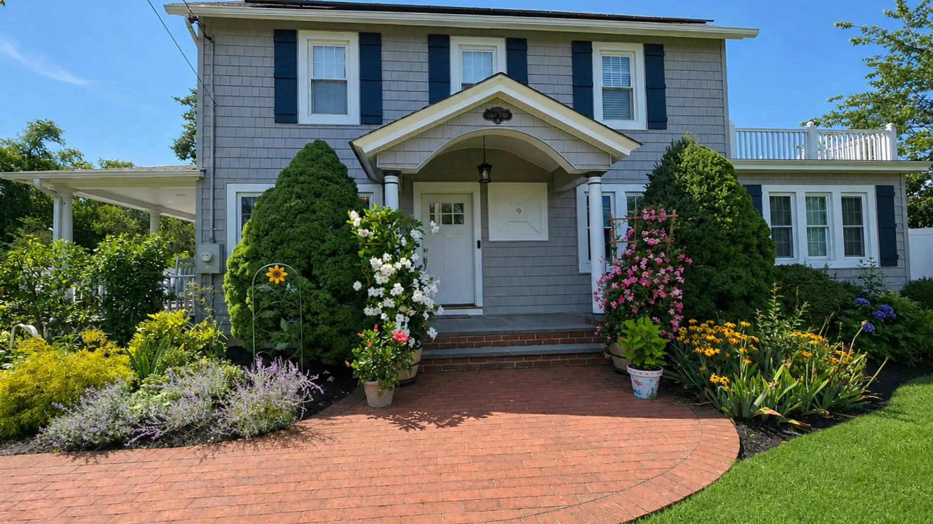 Property at 9 Ocean Ave, Amityville, NY 11701 3