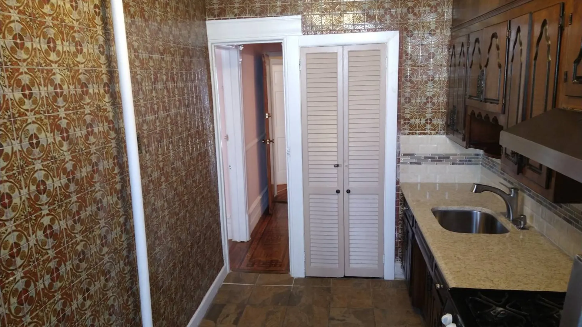 Property at 571 Eastern Parkway, Brooklyn, NY 11216 20