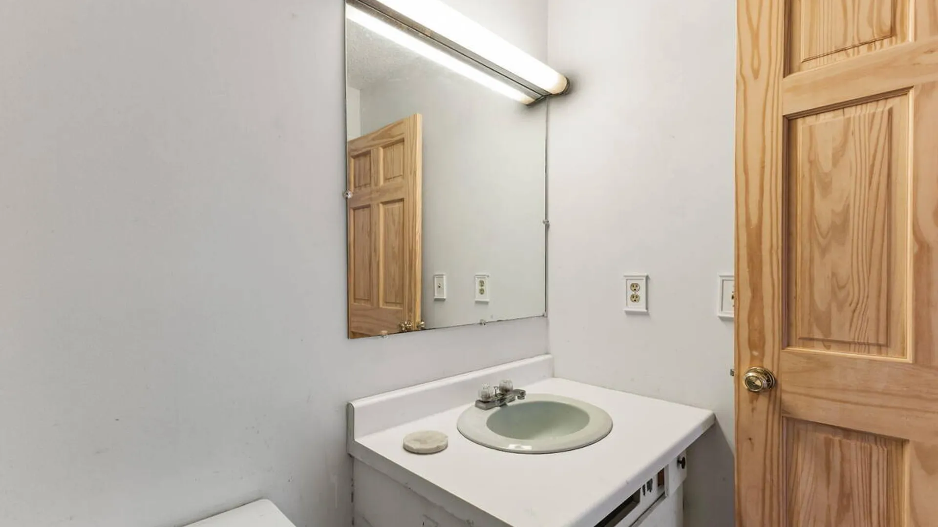 Property at 23 Sunset Drive, Queensbury, NY 12804 28