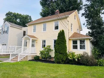 Property at 29 Roosevelt st, Glen Cove, NY 11542
