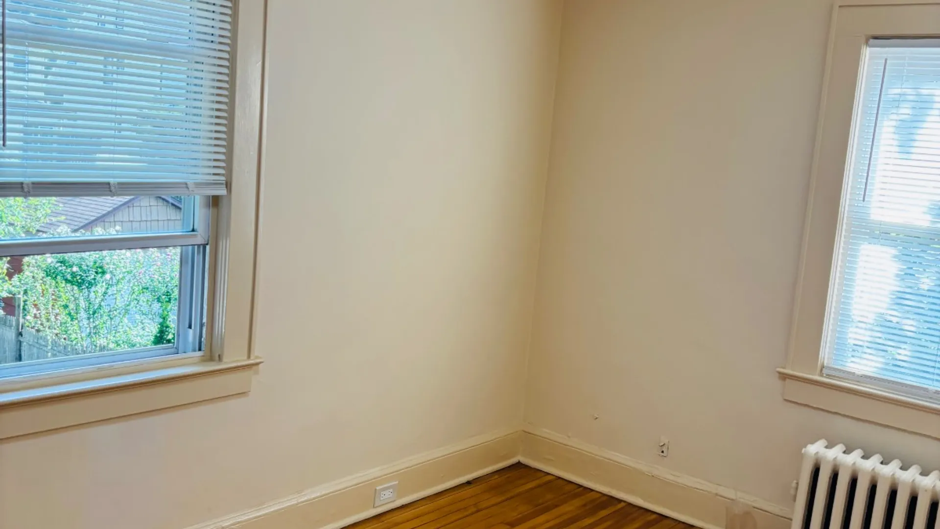 Property at 29 Roosevelt st, Glen Cove, NY 11542 13