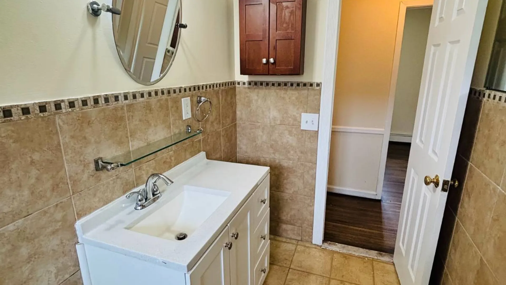Property at 537 Lakeway Dr, West Babylon, NY 11704 7