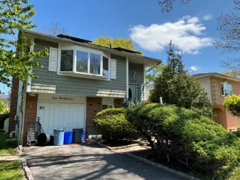 Property at 537 Lakeway Dr, West Babylon, NY 11704