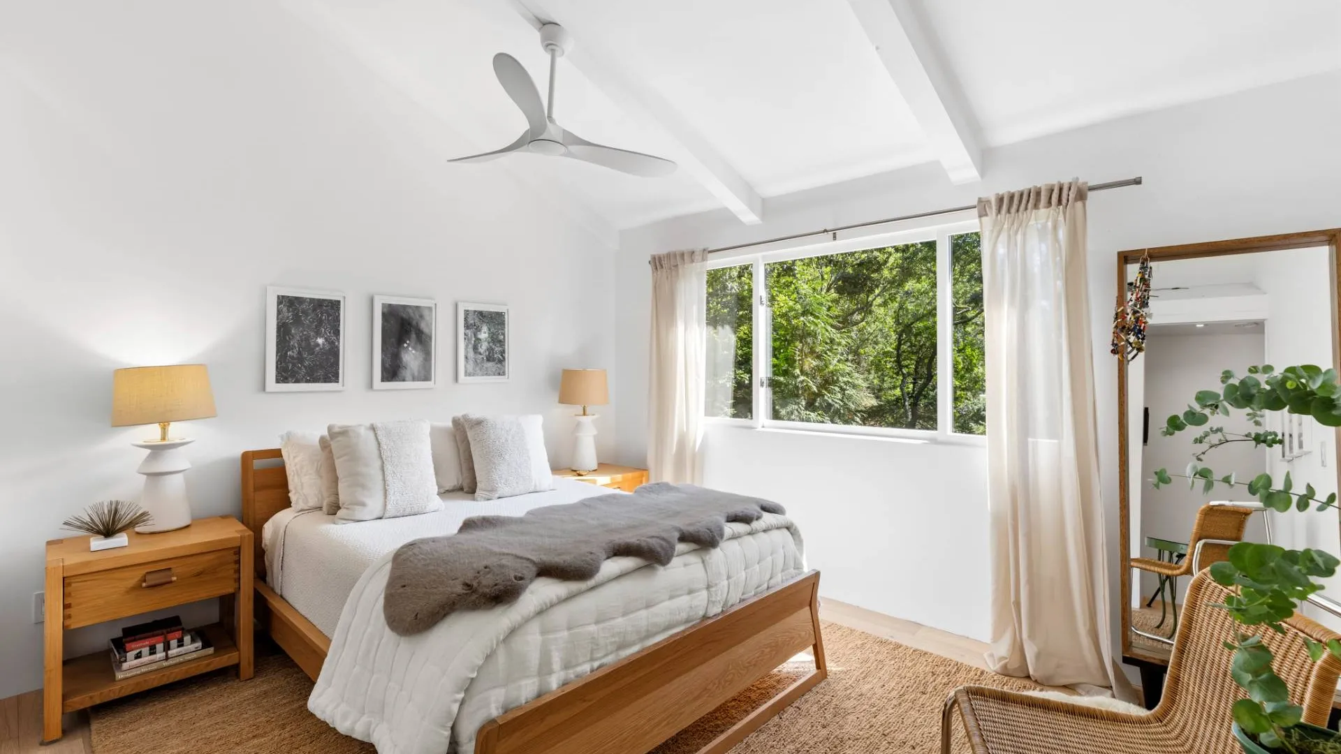 Property at 2 Oyster Shores Road, East Hampton, NY 11937 6