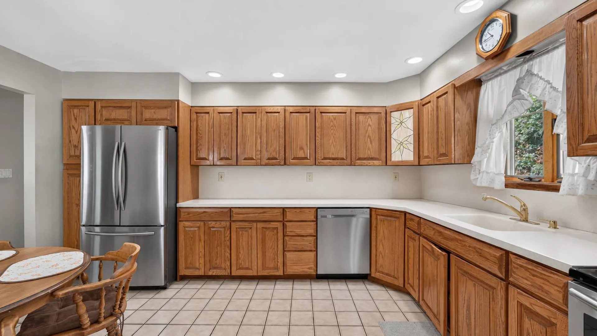 Property at 4 Cristina Dr, Manorville, NY 11949 4