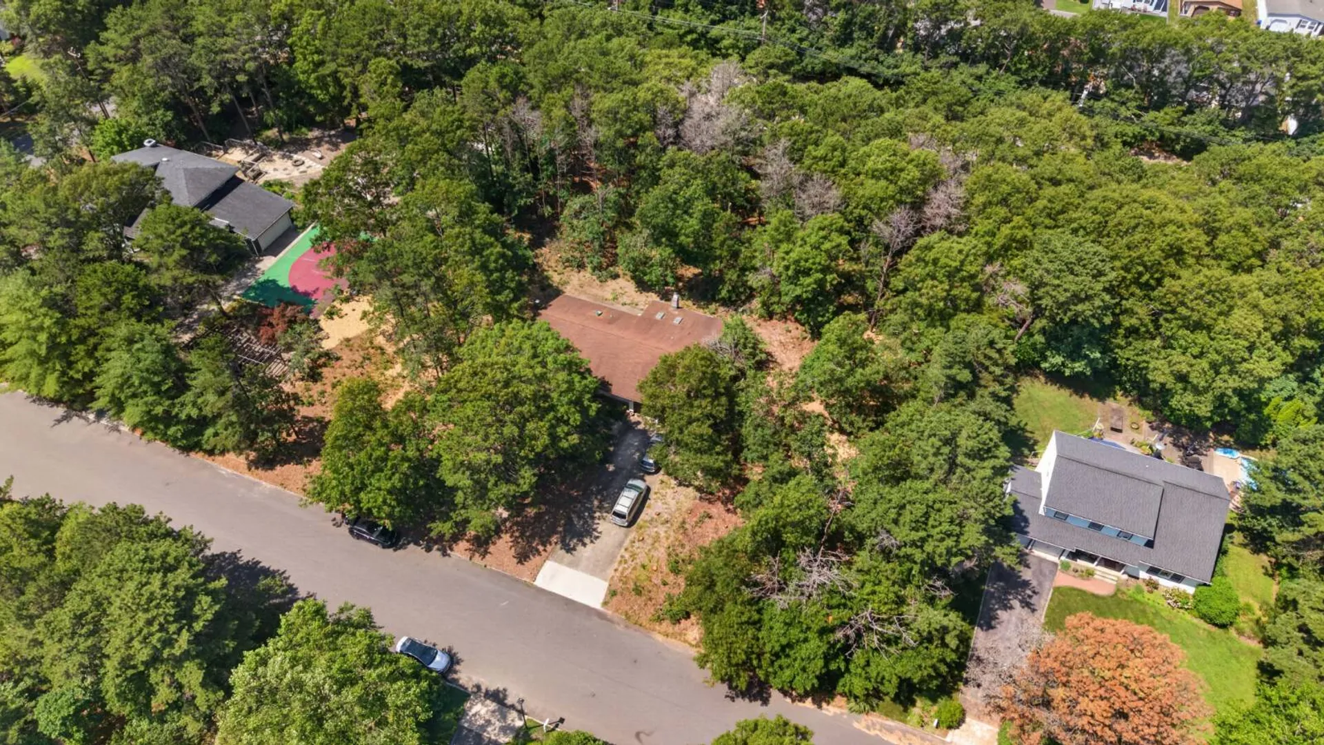 Property at 4 Cristina Dr, Manorville, NY 11949 3