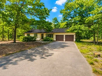 Property at 4 Cristina Dr, Manorville, NY 11949
