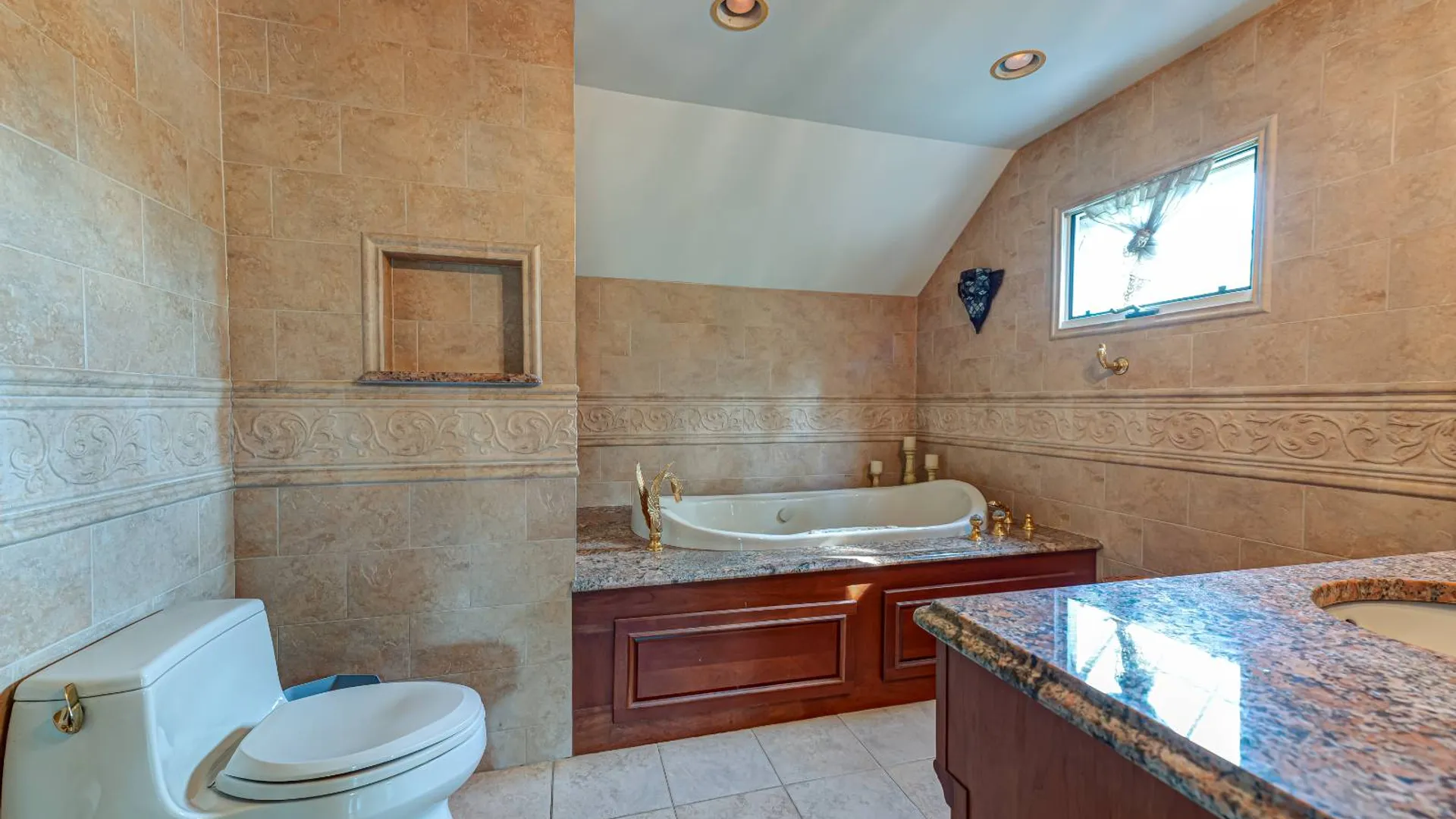 Property at 19 White Cliff Ln, Nesconset, NY 11767 18