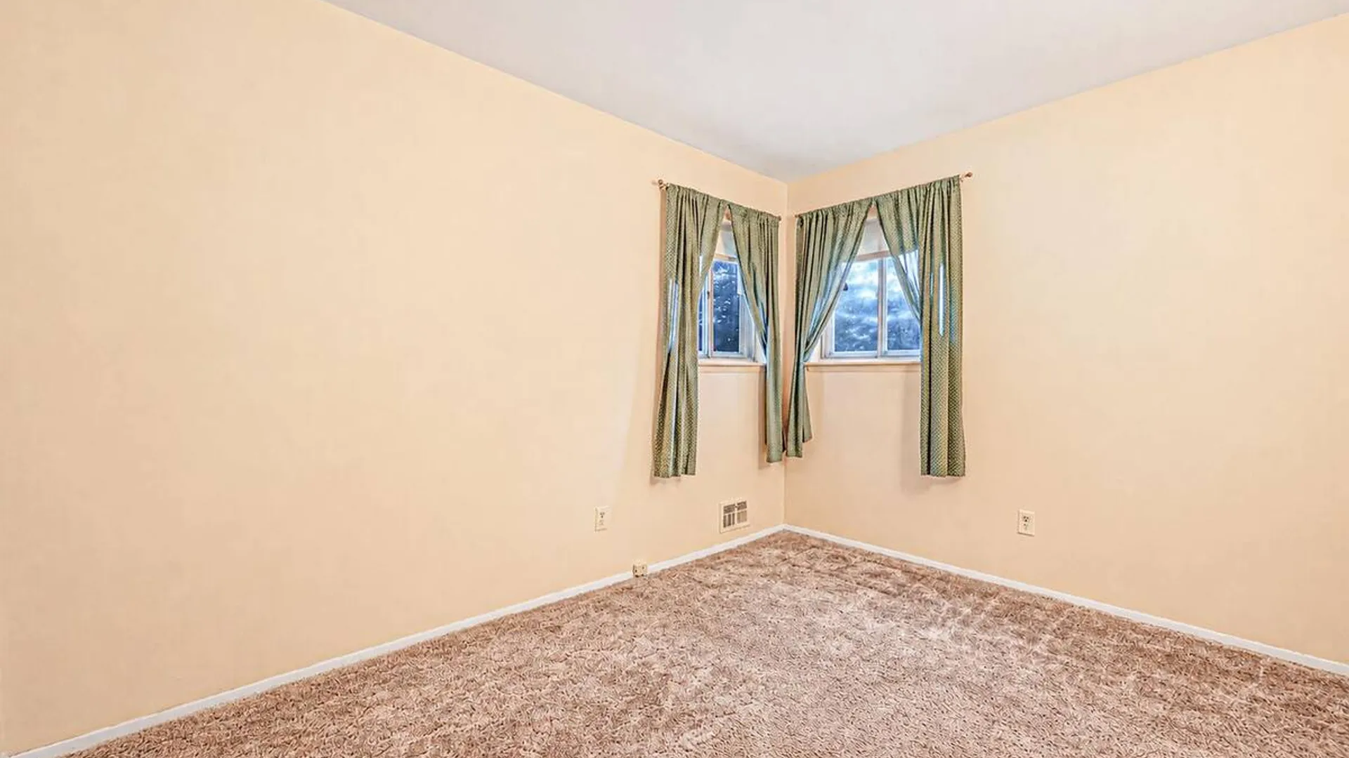 Property at 2715 Falcon Avenue, Medford, NY 11763 12