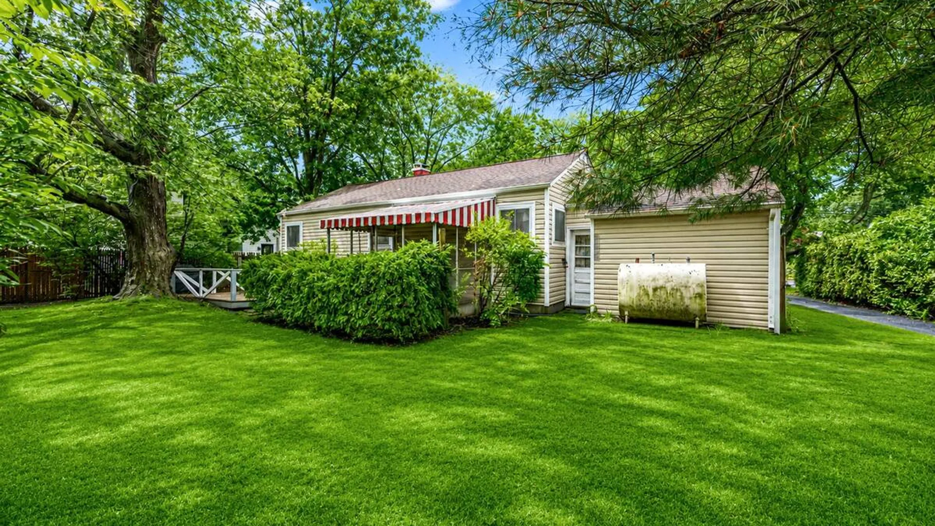 Property at 2715 Falcon Avenue, Medford, NY 11763 19