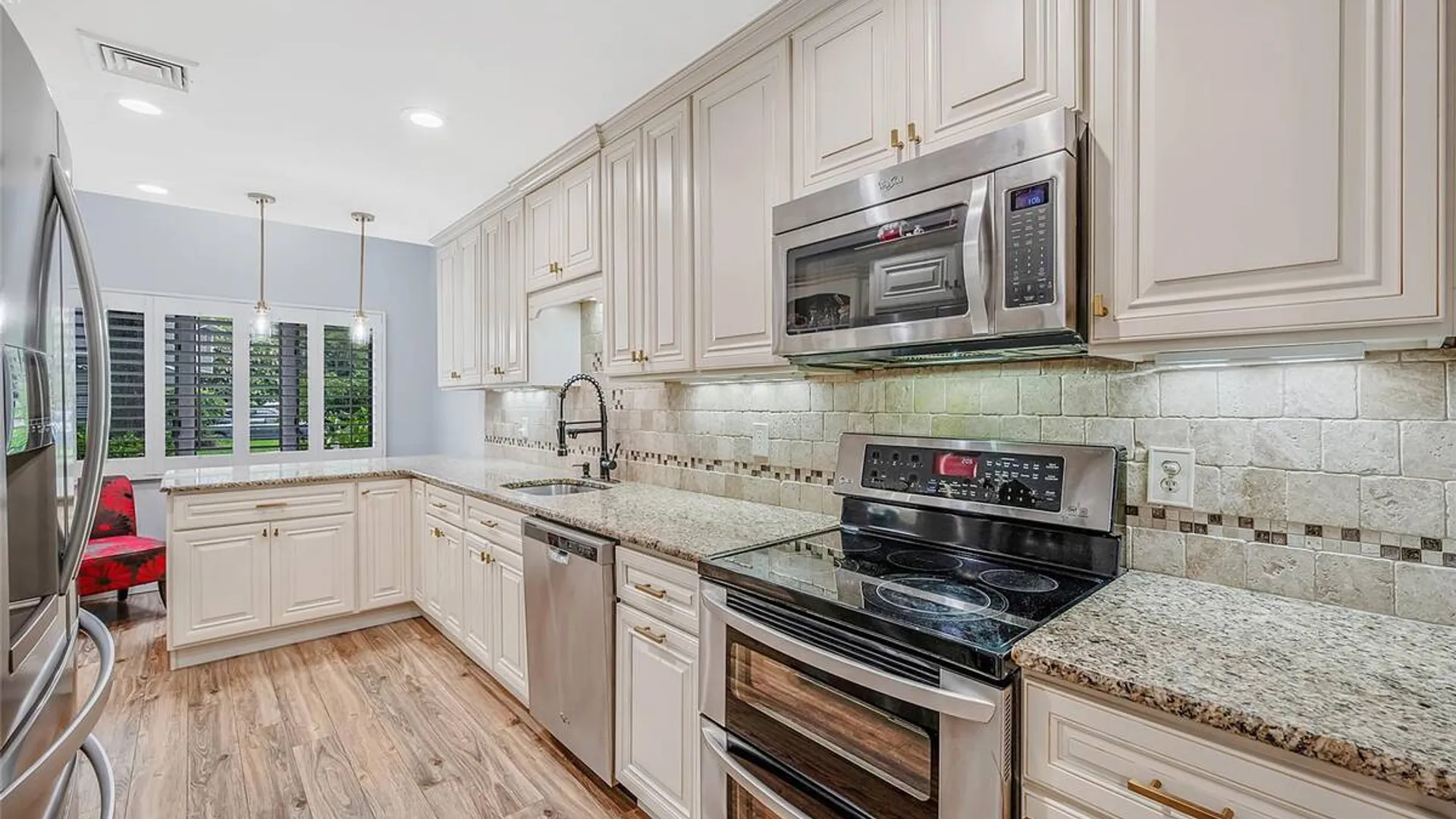 Property at 5 Jeremy Circle, Nesconset, NY 11767 4