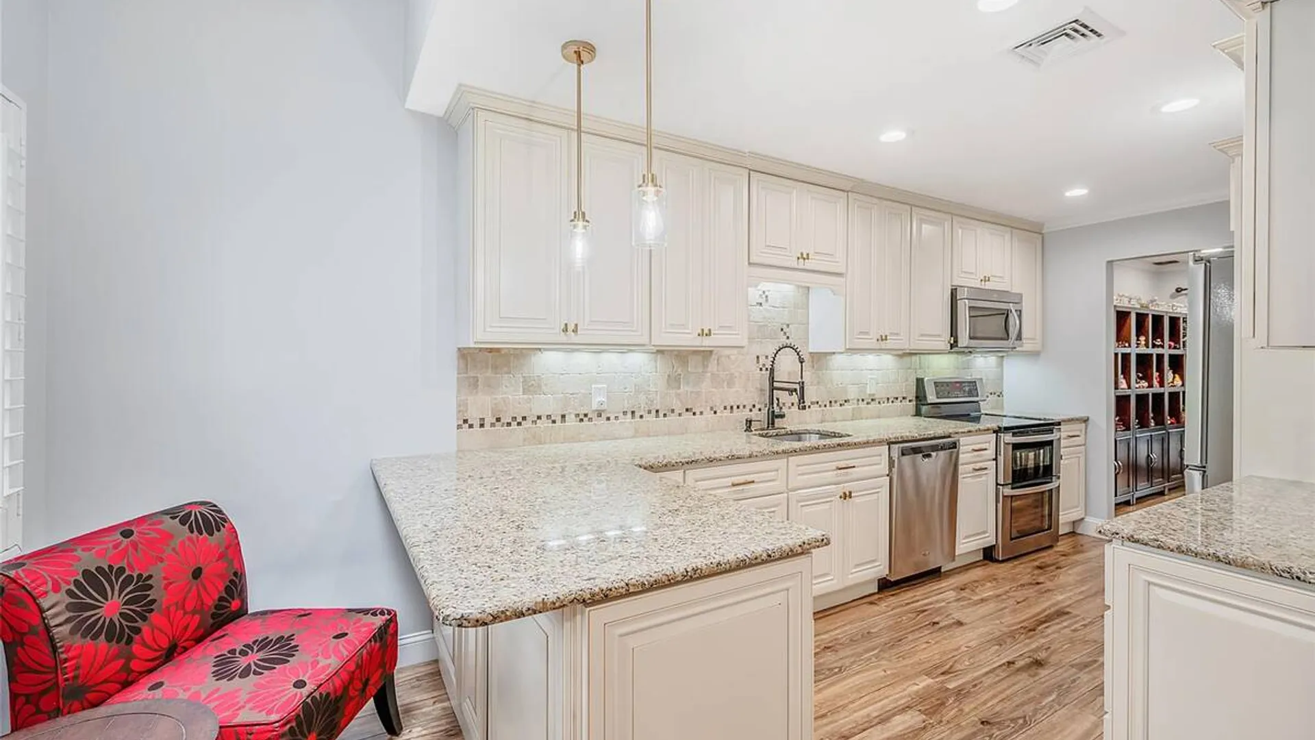 Property at 5 Jeremy Circle, Nesconset, NY 11767 5