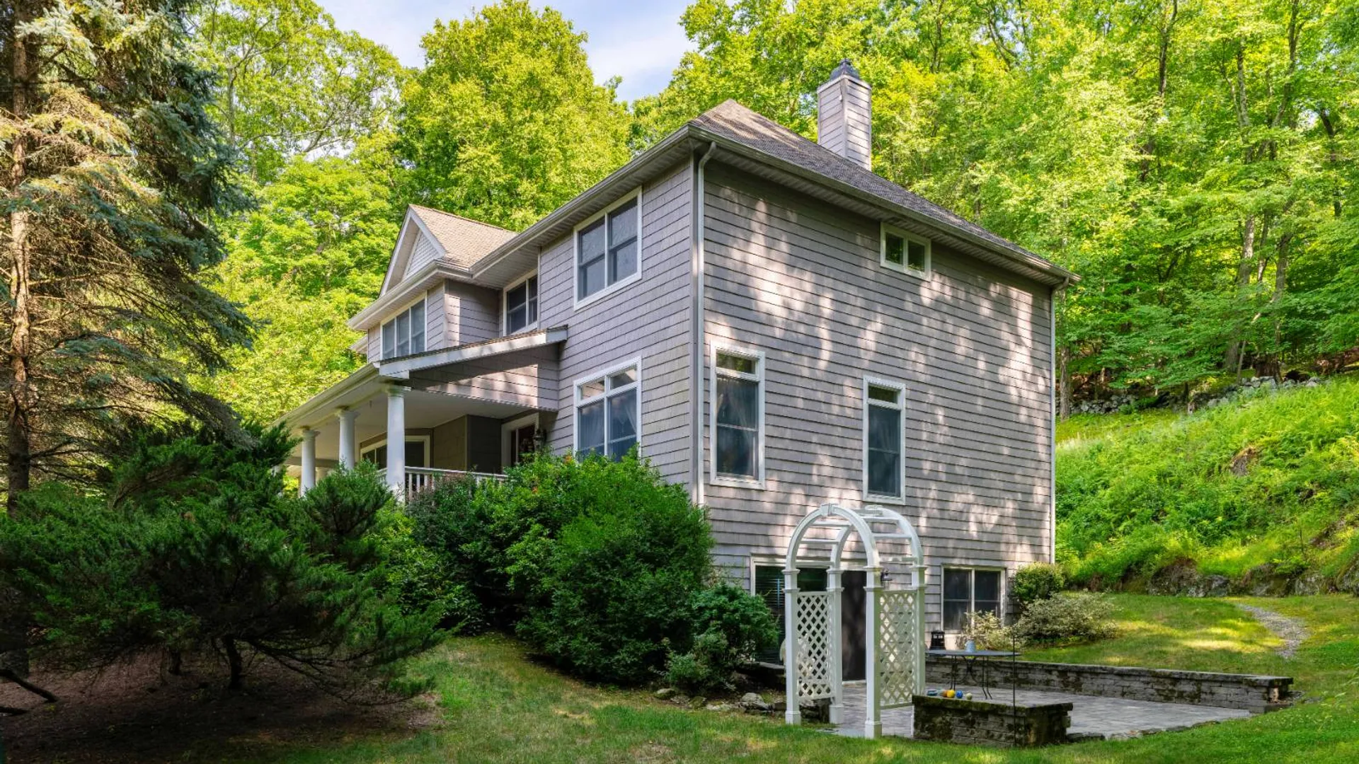 Property at 170 Watch Hill Rd, Cortlandt Manor, NY 10567 11
